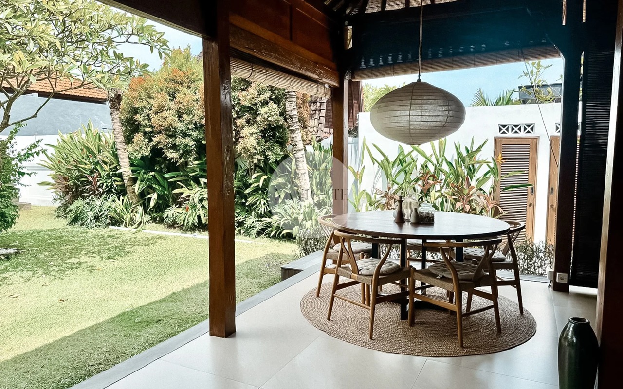 Joglo Senja | 3-Bedrooms Joglo Pererenan