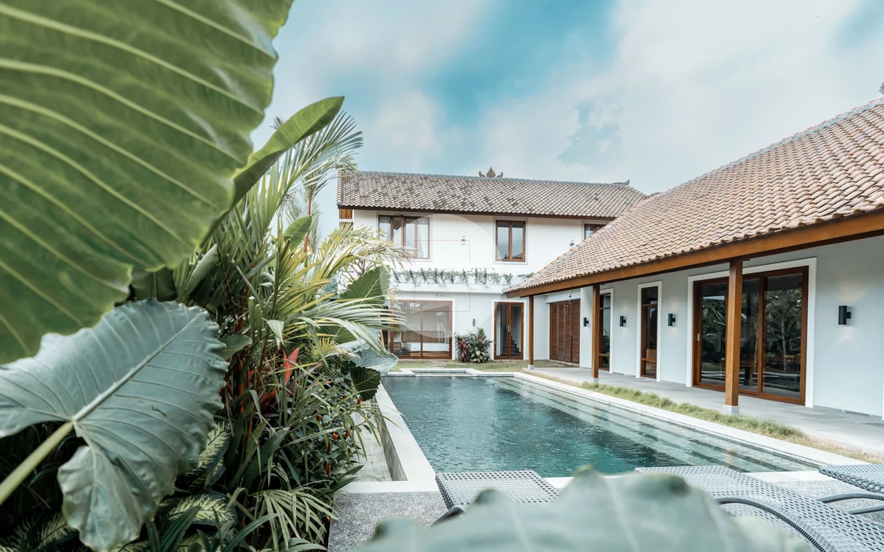 Villa Urip | 3-Br Green school villa