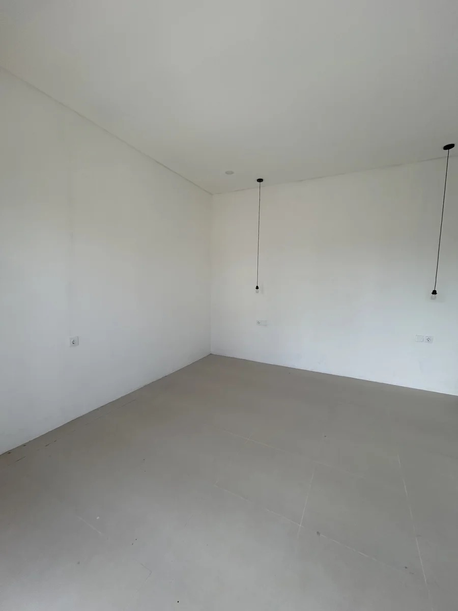 Brand new villa for Rent in parerenan