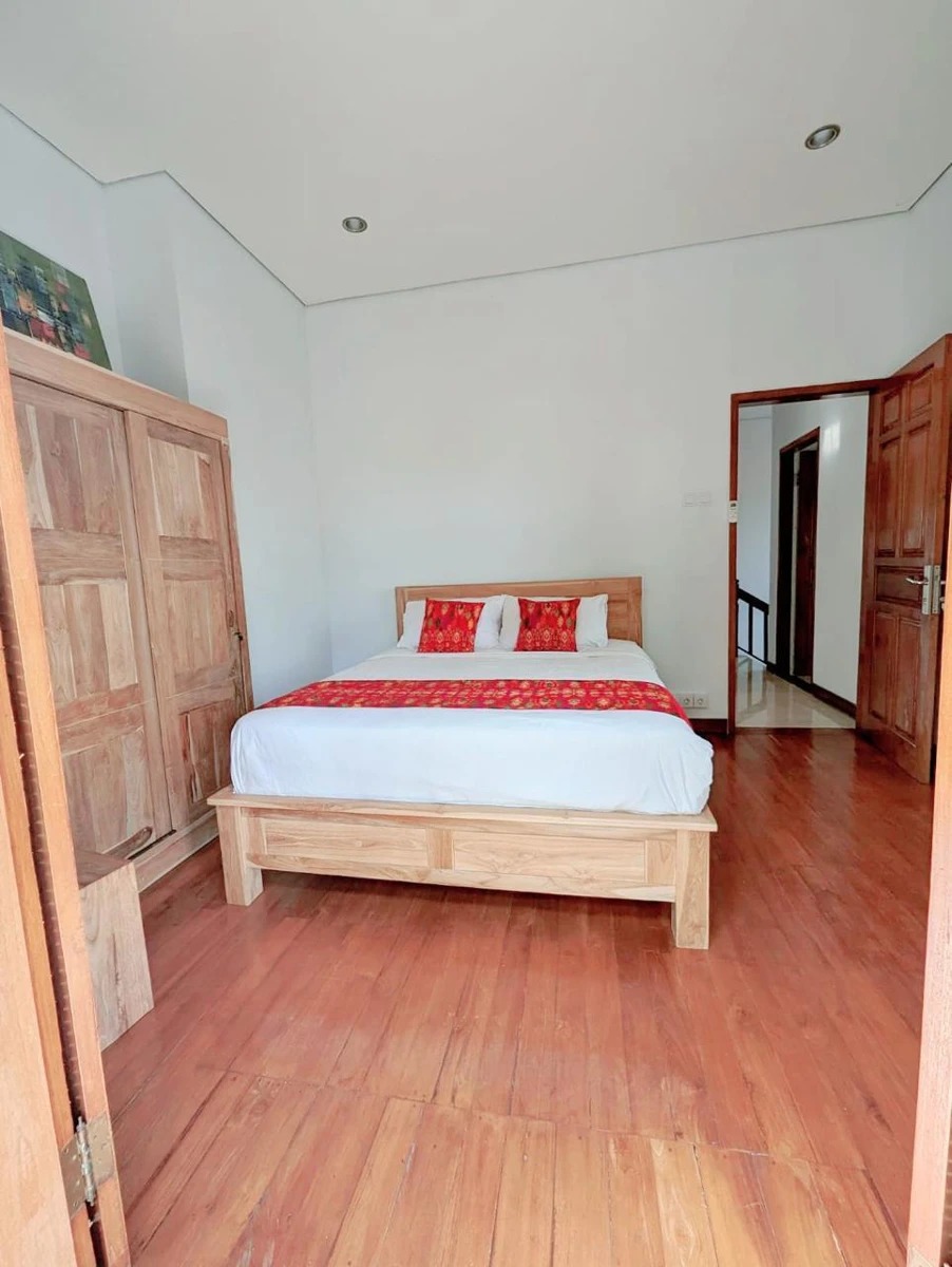 DO 72 - VILLA FOR SALE IN KEROBOKAN BALI