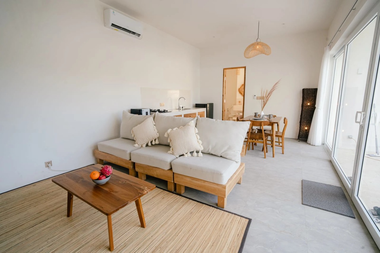 2BR Villa w/ Pool & Huge Garden