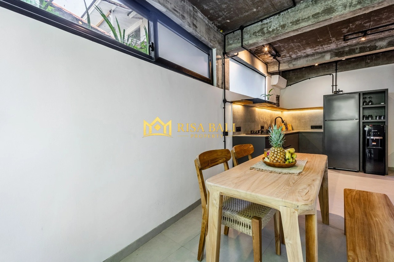 STUNNING 2-BEDROOM APARTMENT 