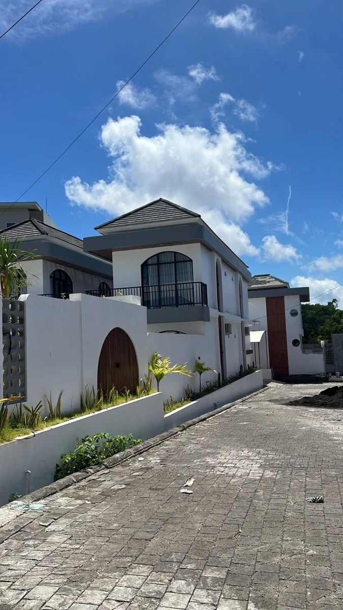 DO 93 - VILLA FOR SALE IN NUSA DUA BALI