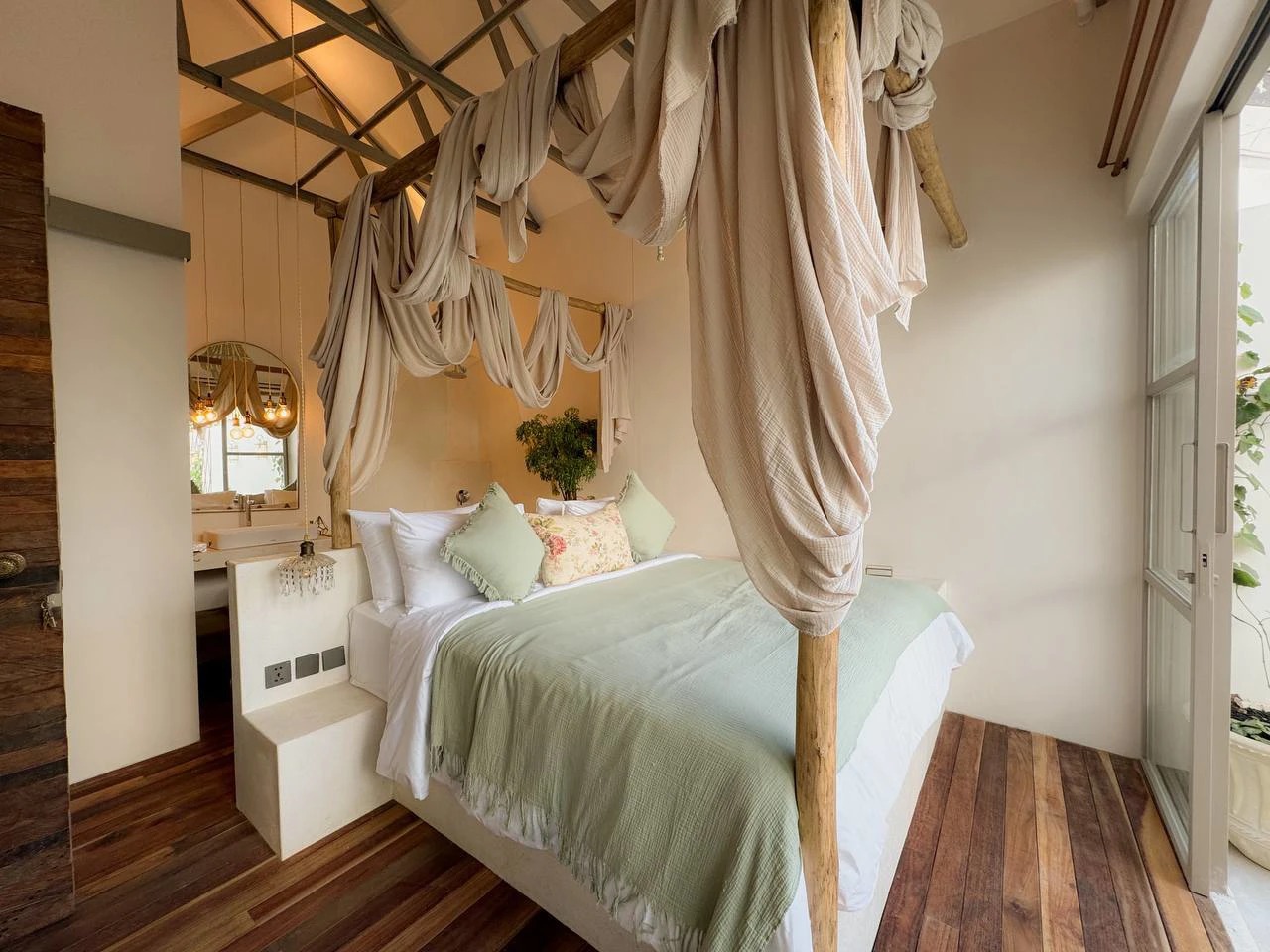 Modern 2 Beds Villa in Berawa Canggu