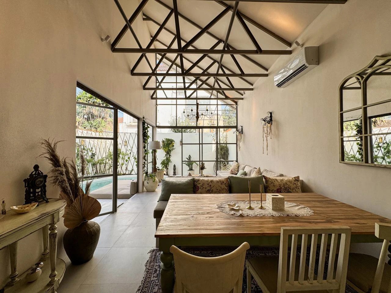 Modern 2 Beds Villa in Berawa Canggu