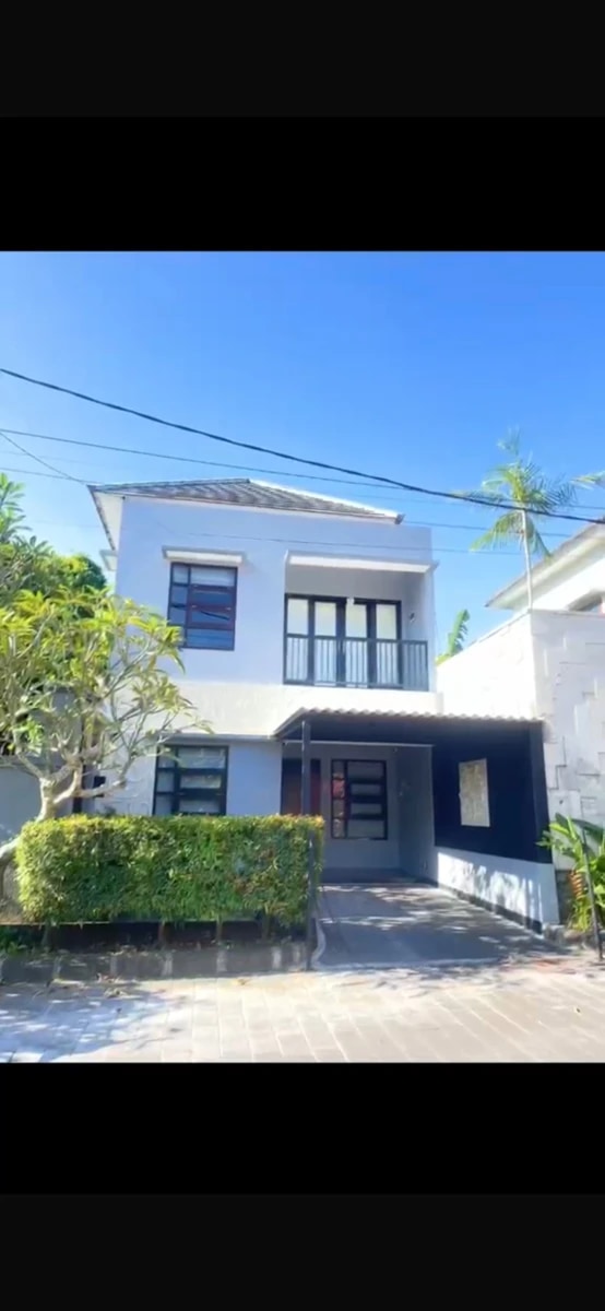3BR House for Rent ( 1 year minimal)