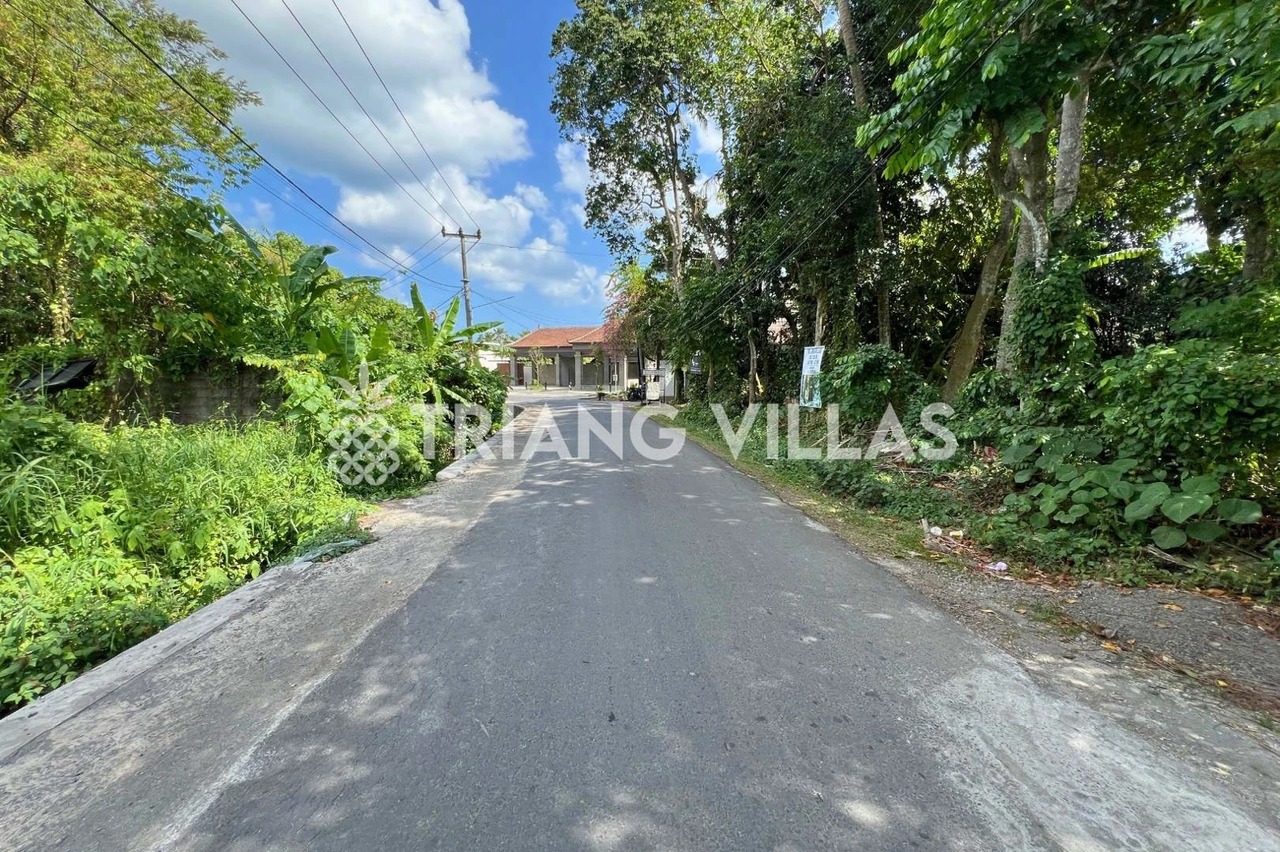 Secure 5-Are Land Near Kedungu Beach