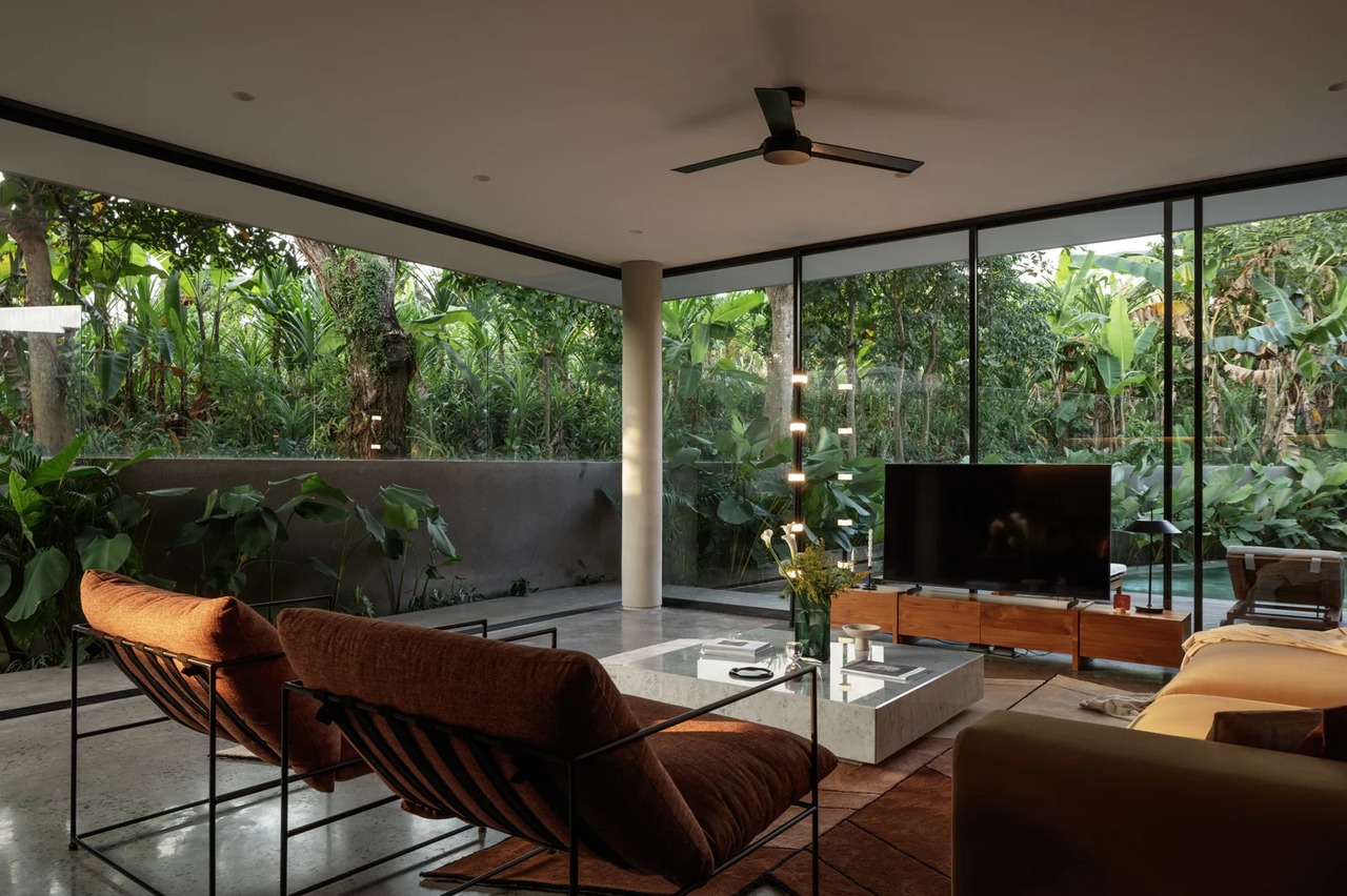 Refined 2BR Luxury Townhouse with Pool