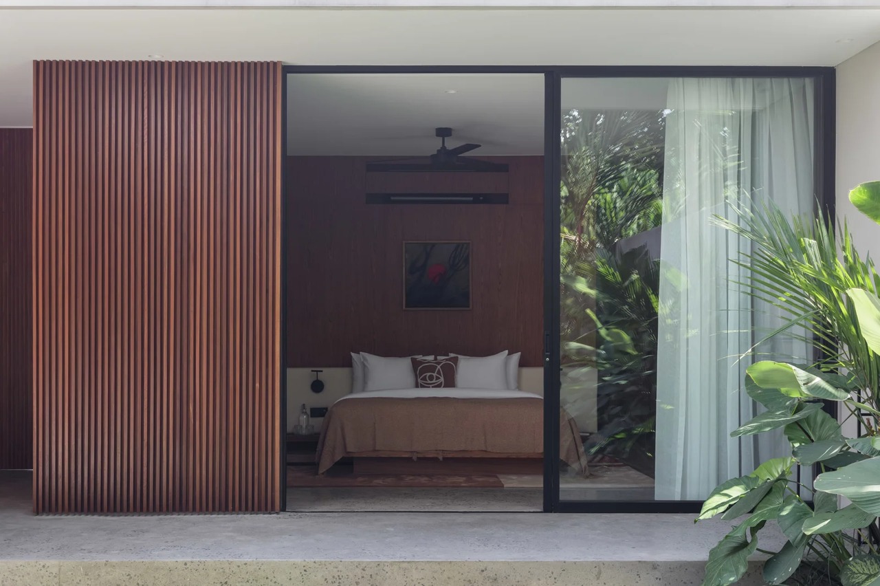 Refined 2BR Luxury Townhouse with Pool