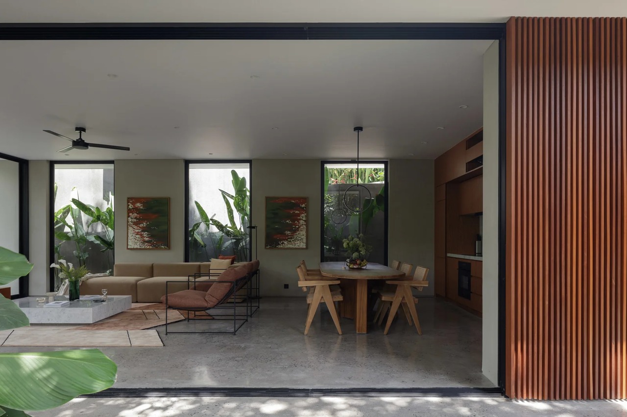 Refined 2BR Luxury Townhouse with Pool