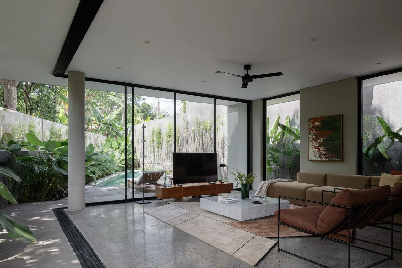 Refined 2BR Luxury Townhouse with Pool