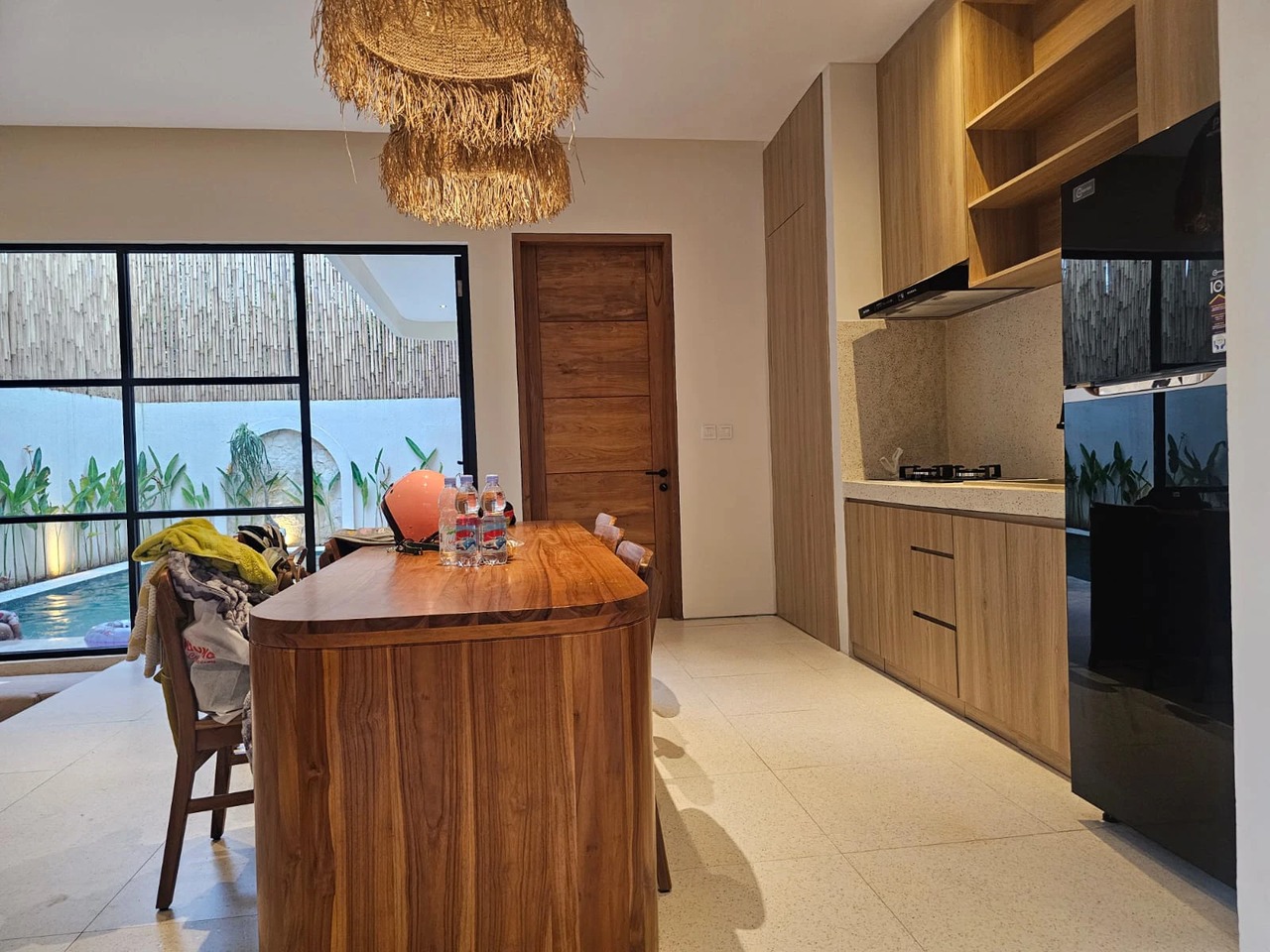 DO 85 - VILLA FOR SALE IN KEROBOKAN BALI