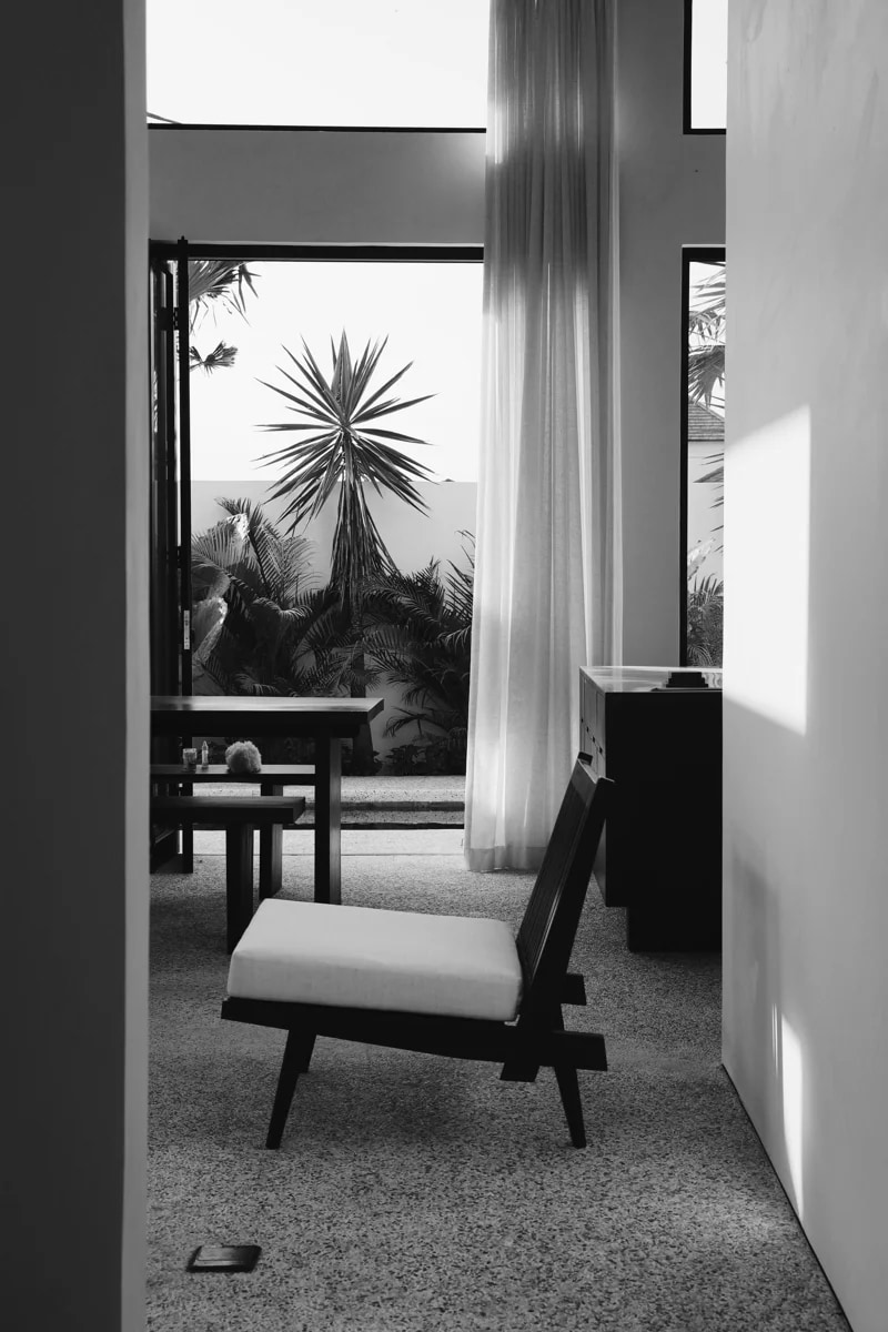 1BD Designer Villa Seseh - AP004