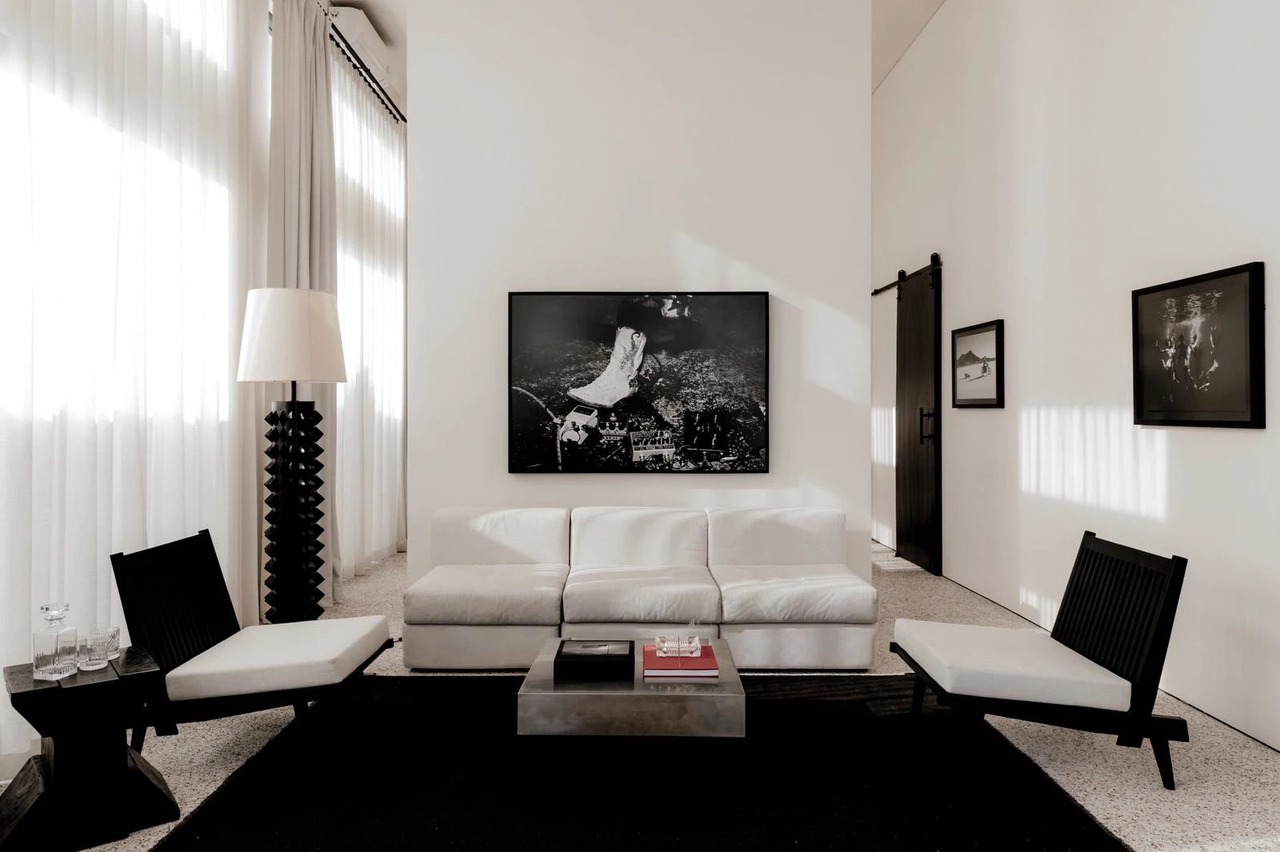 1BD Designer Villa Seseh - AP004