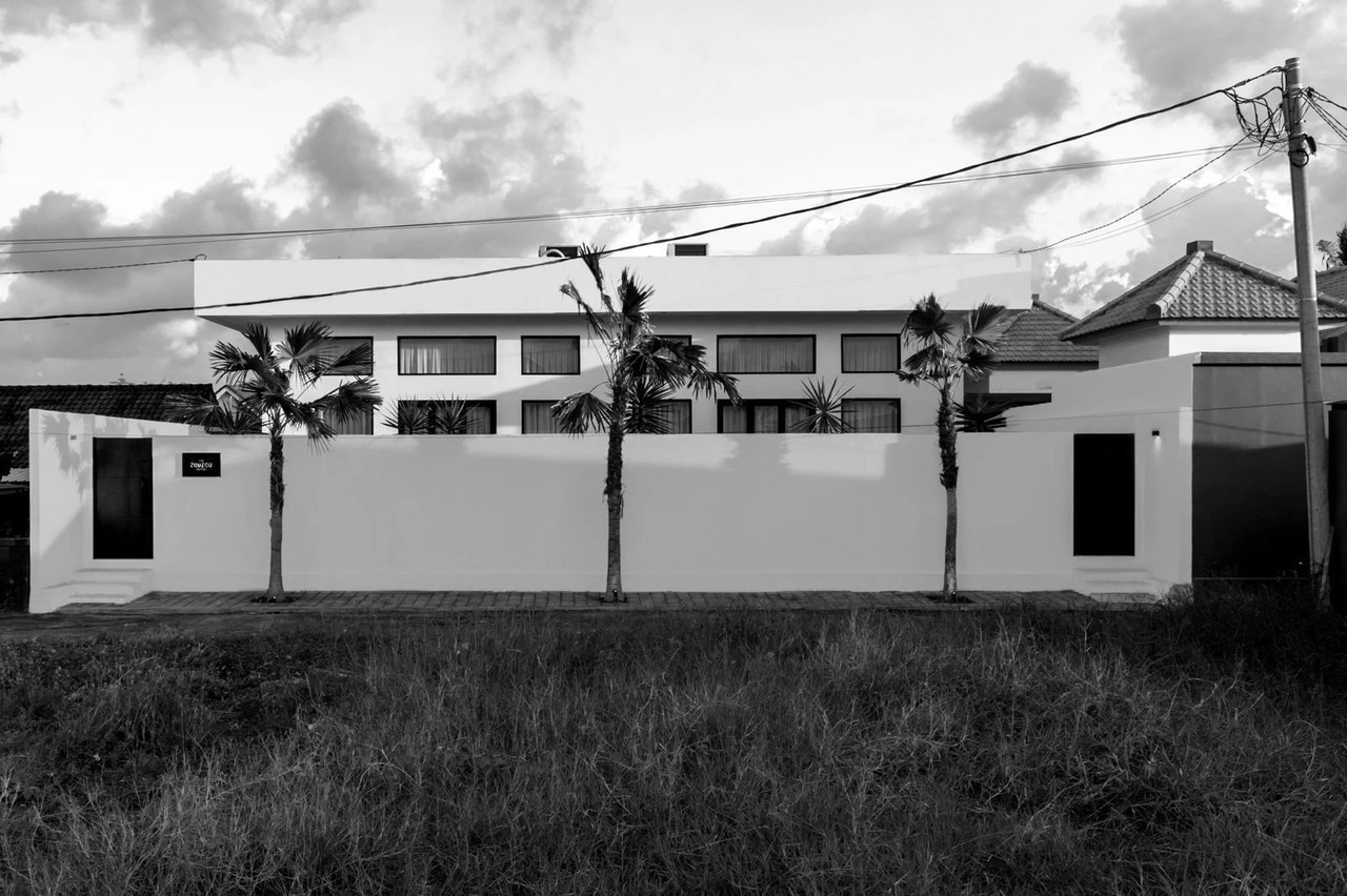 1BD Designer Villa Seseh - AP004