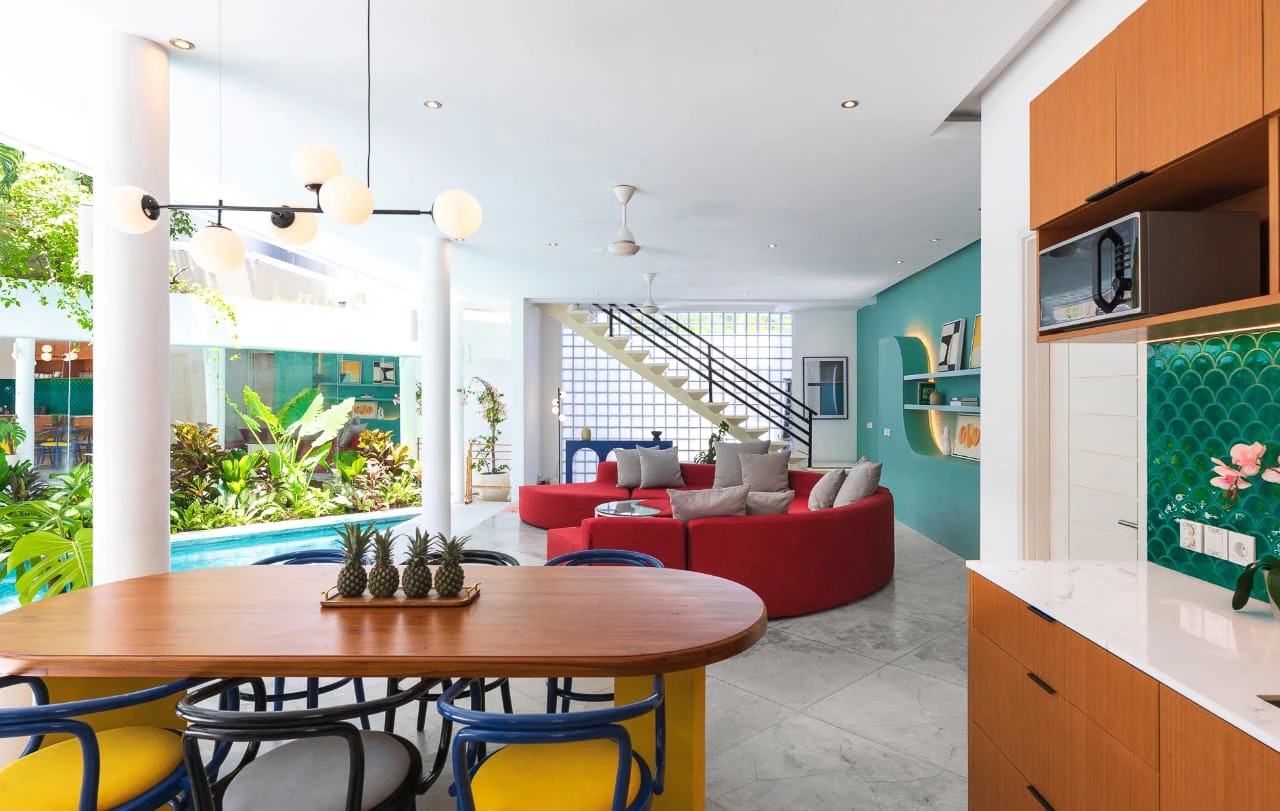 3BR Villa - Just 50m from Sunset Beach!