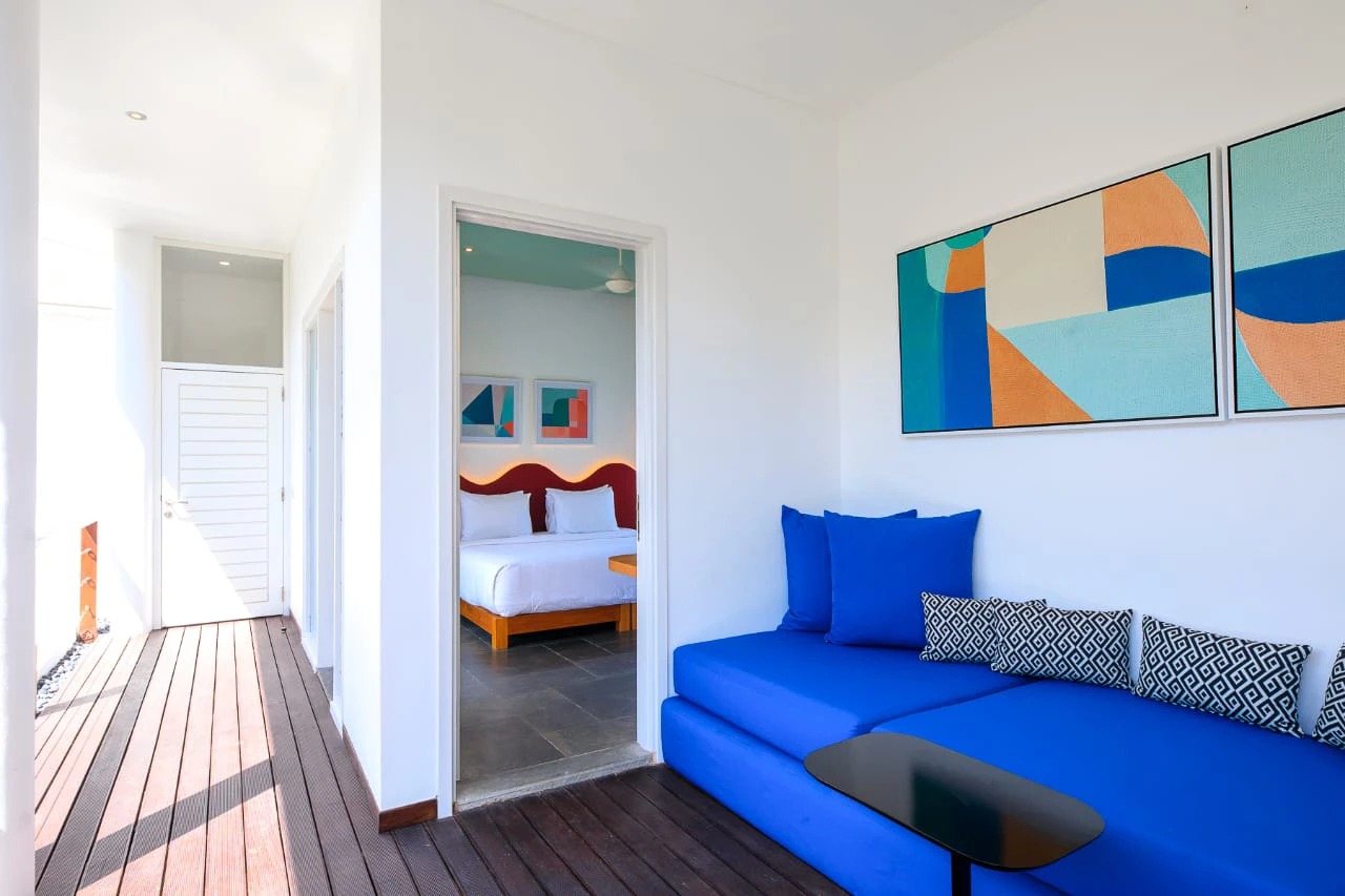 3BR Villa - Just 50m from Sunset Beach!