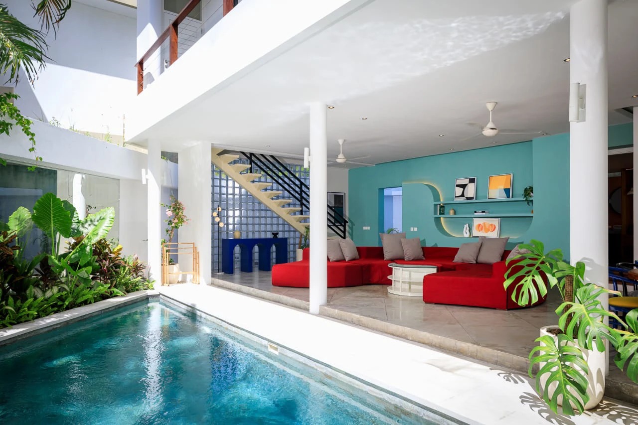 3BR Villa - Just 50m from Sunset Beach!