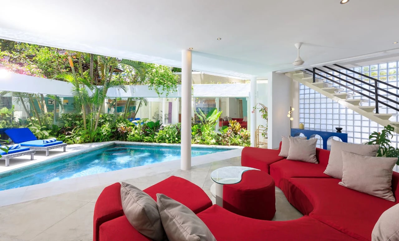 3BR Villa - Just 50m from Sunset Beach!