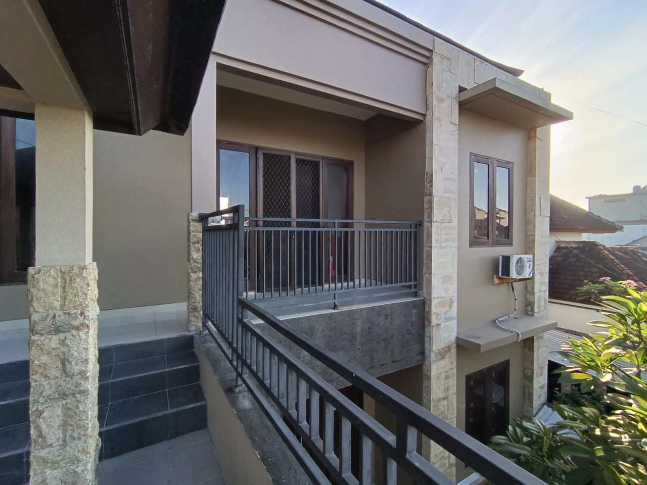 25 YEARS LEASEHOLD - SANUR AREA