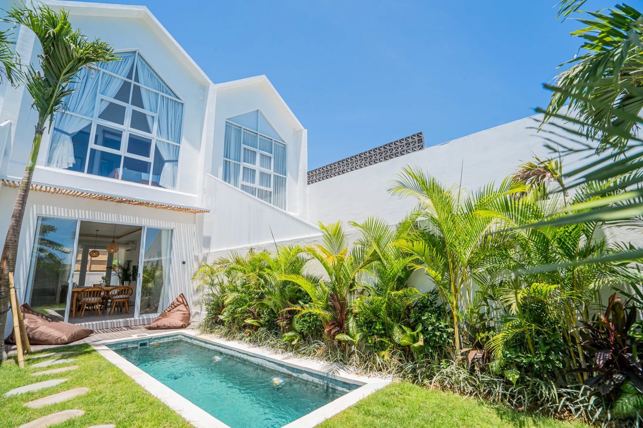 Modern 2 Bedrooms Villa in Tumbak Bayuh