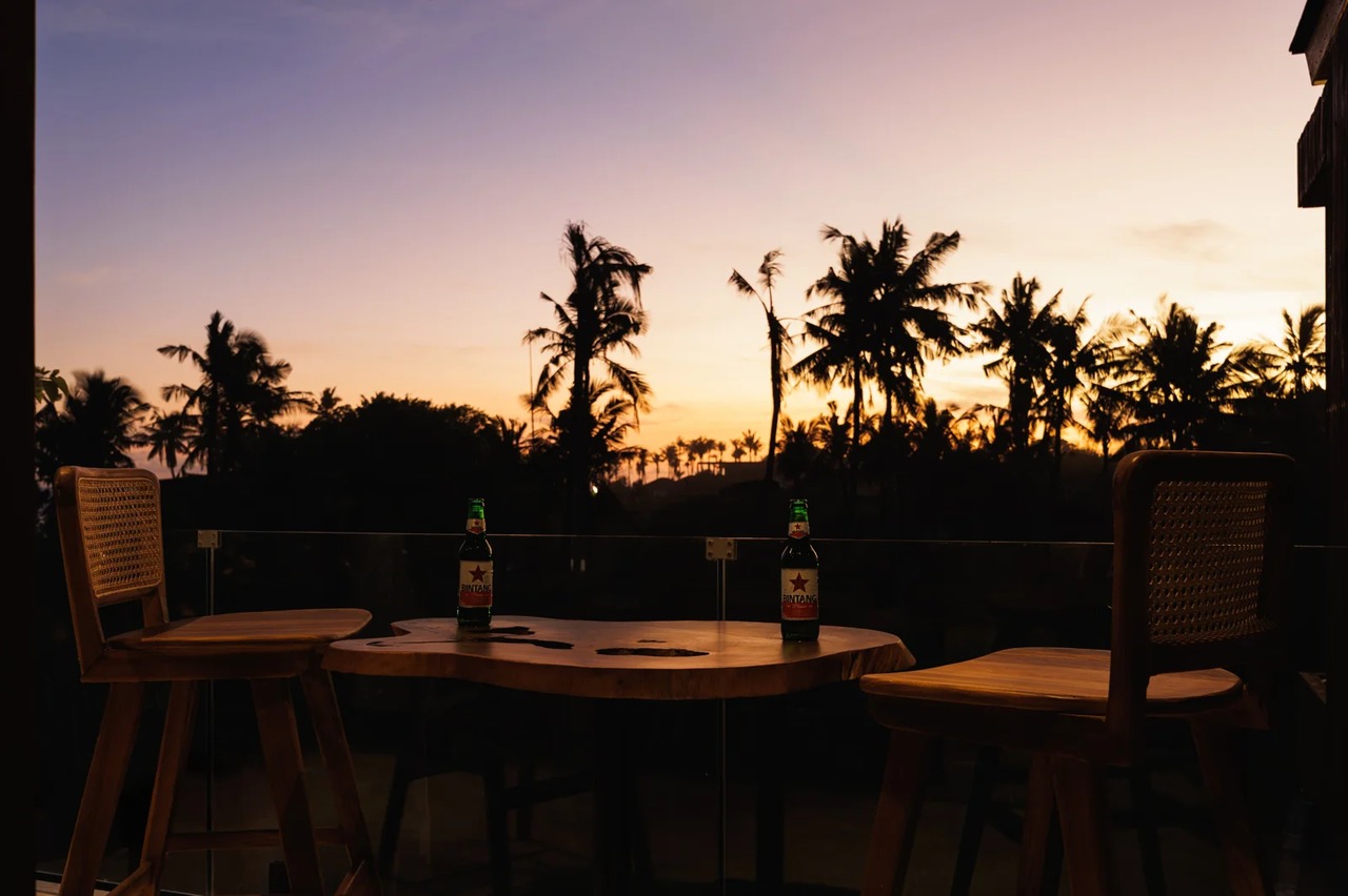 4BR Villa w/ Rooftop Ocean & Rice Field