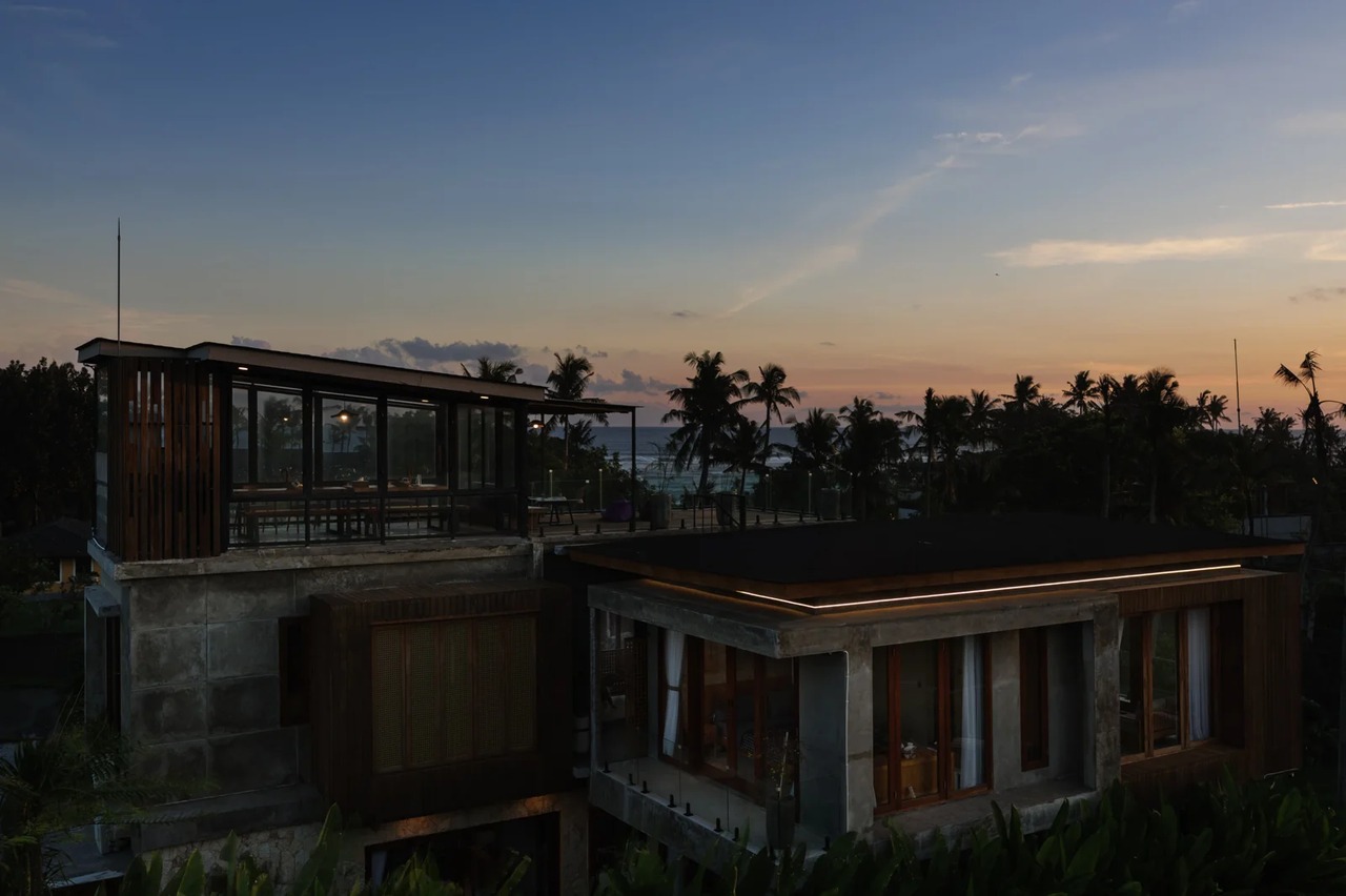 4BR Villa w/ Rooftop Ocean & Rice Field