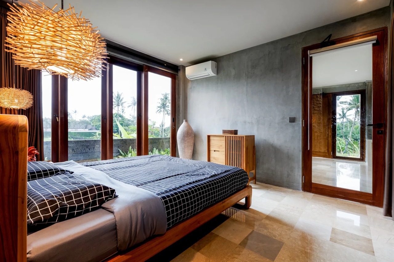 4BR Villa w/ Rooftop Ocean & Rice Field