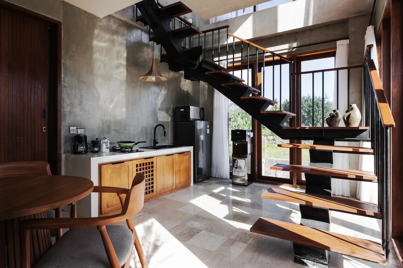 4BR Villa w/ Rooftop Ocean & Rice Field
