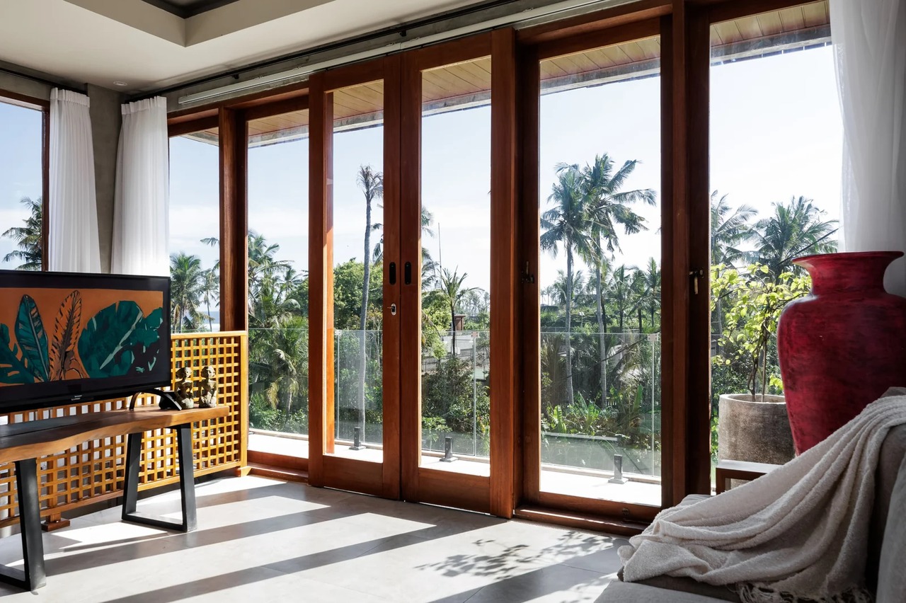4BR Villa w/ Rooftop Ocean & Rice Field
