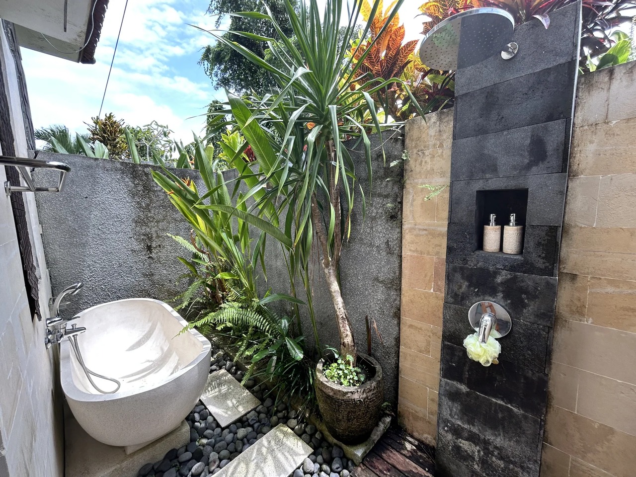 Peaceful 2BR Villa w/ Rice Field Views