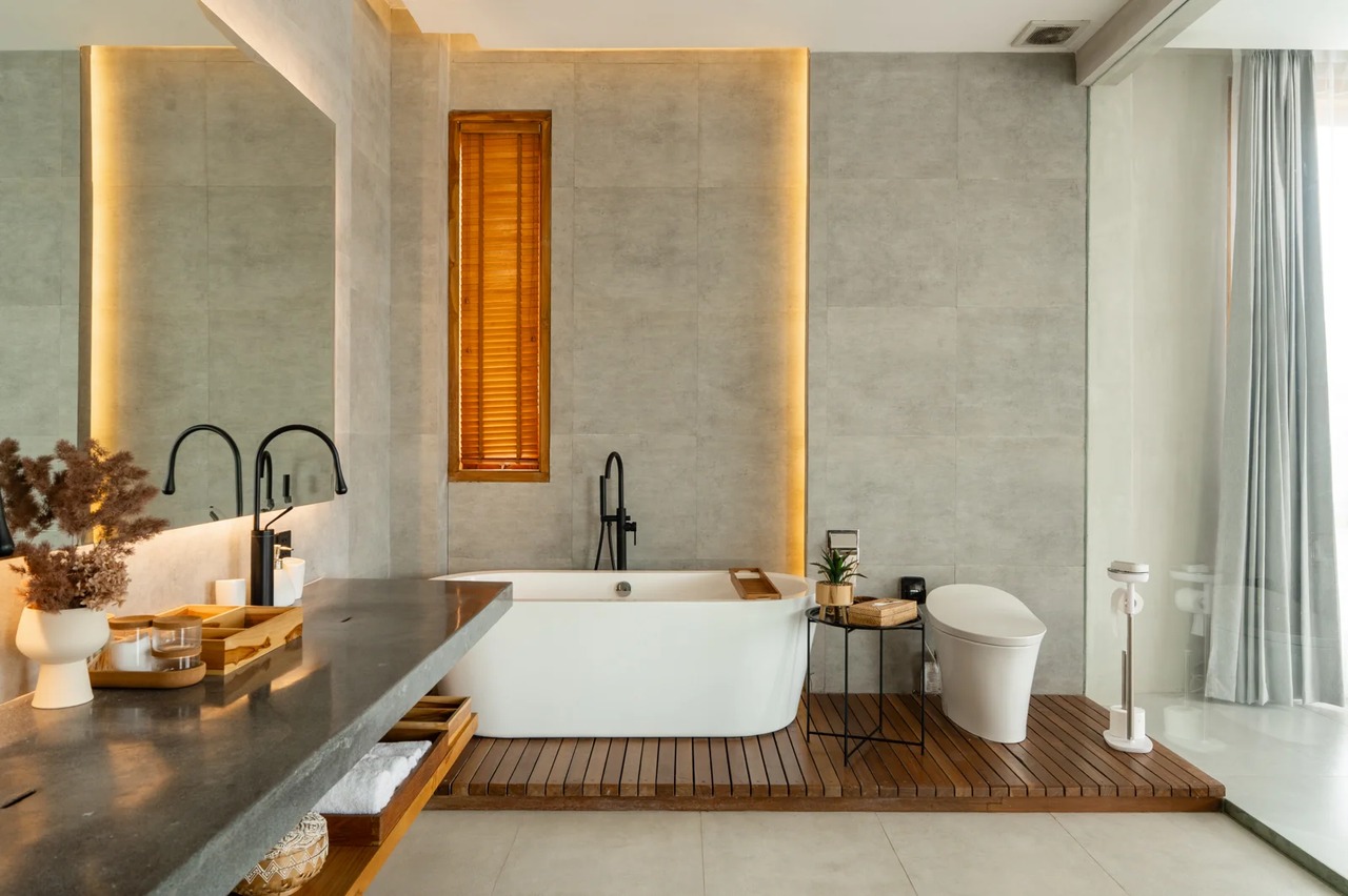 4 Bedrooms Luxury Industrial Villa