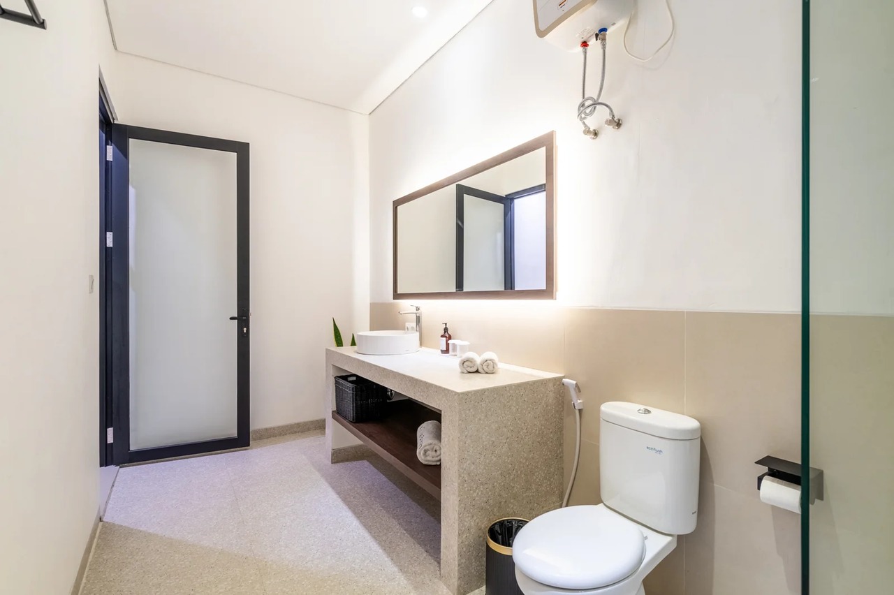 The R Bratan| Serene Getaway in Canggu