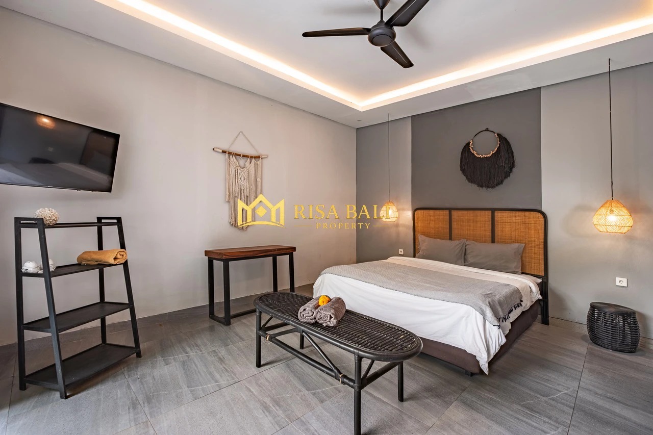 STUNNING THREE BEDROOMS VILLA