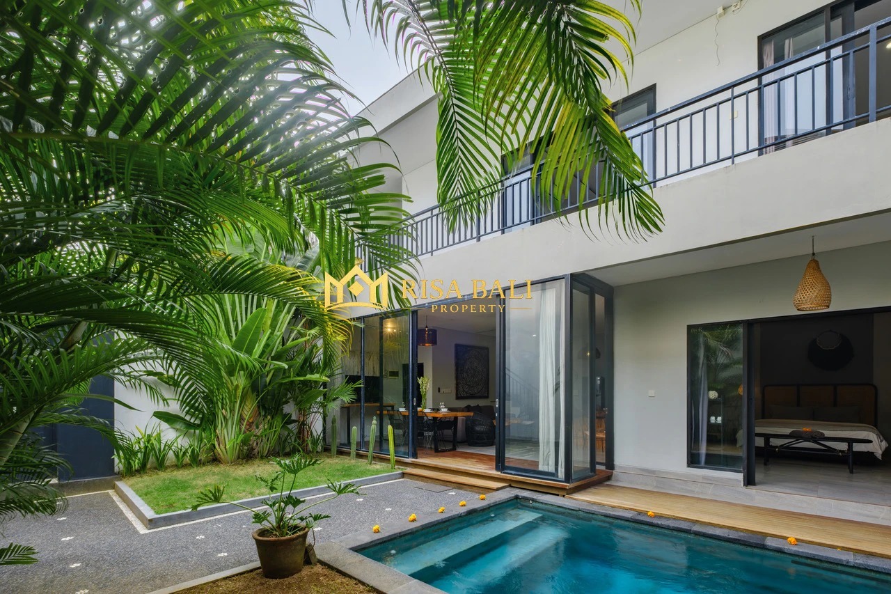STUNNING THREE BEDROOMS VILLA