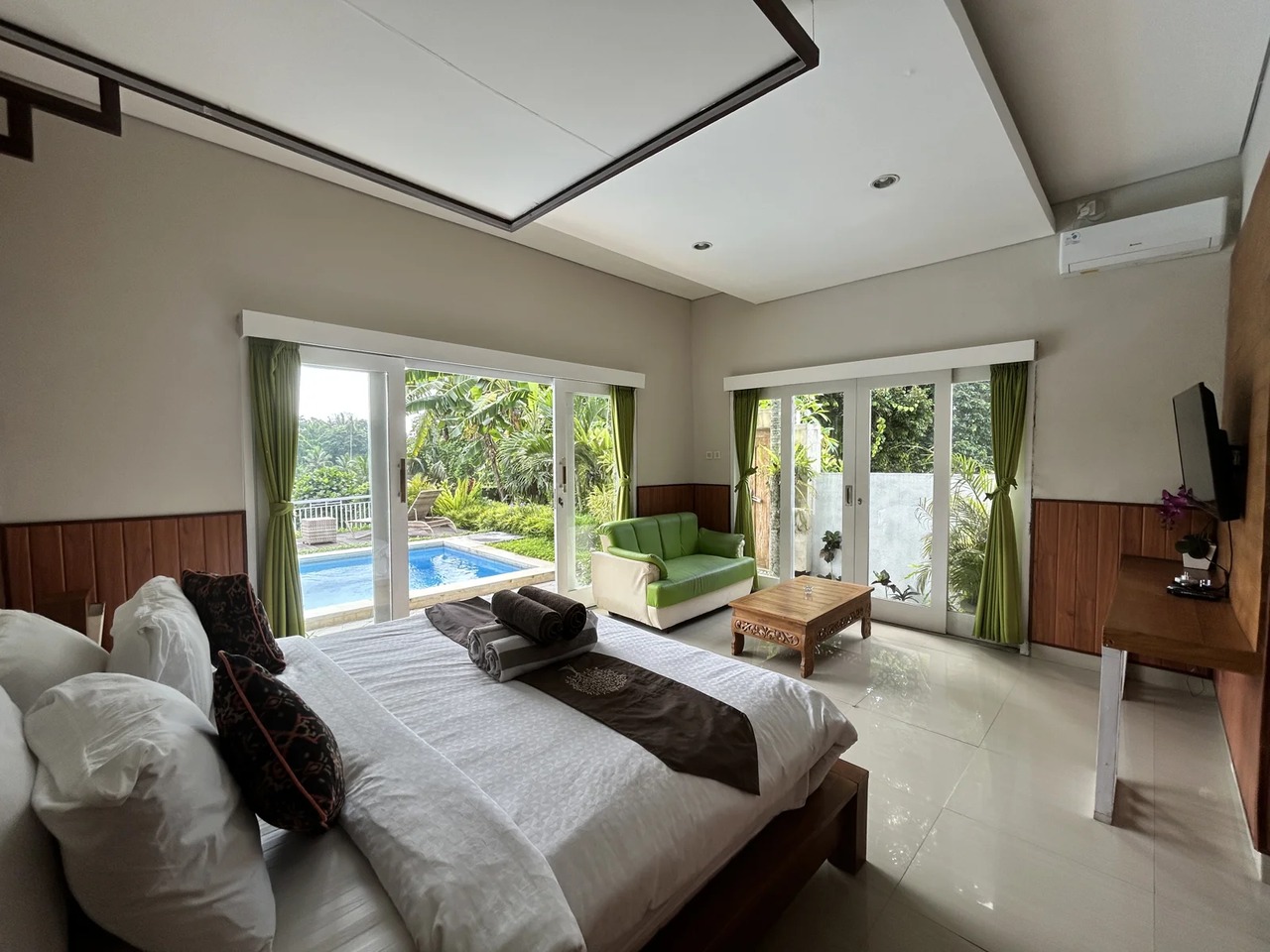  Serene 2BR Jungle-View Villa