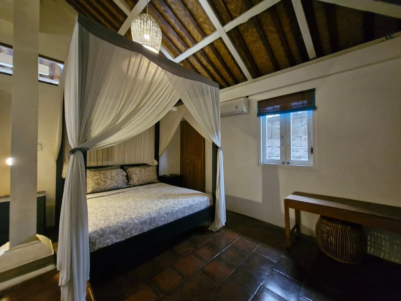 Unique Joglo villa for Rent in babakan 