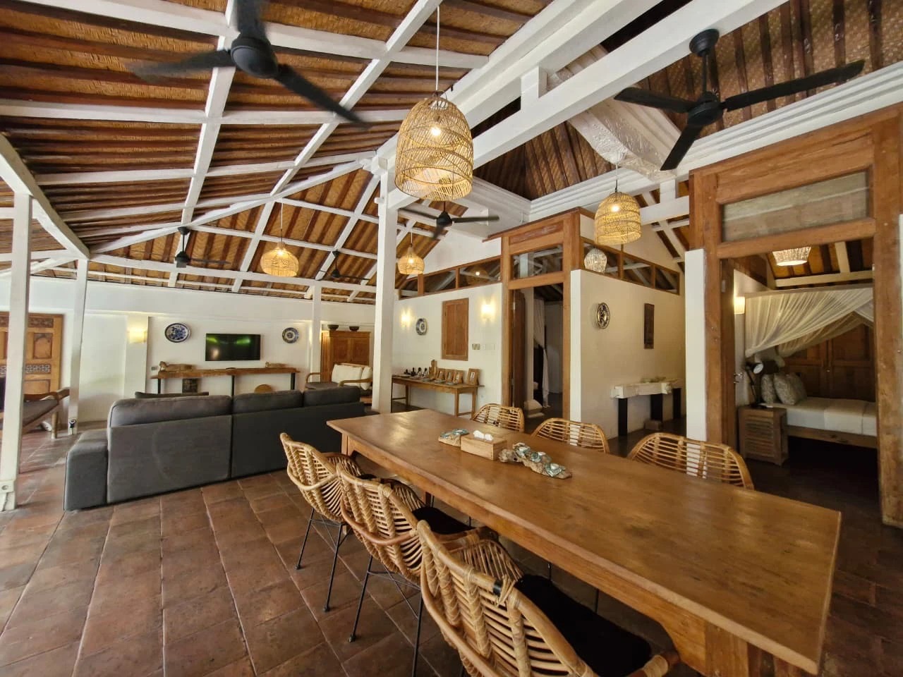 Unique Joglo villa for Rent in babakan 