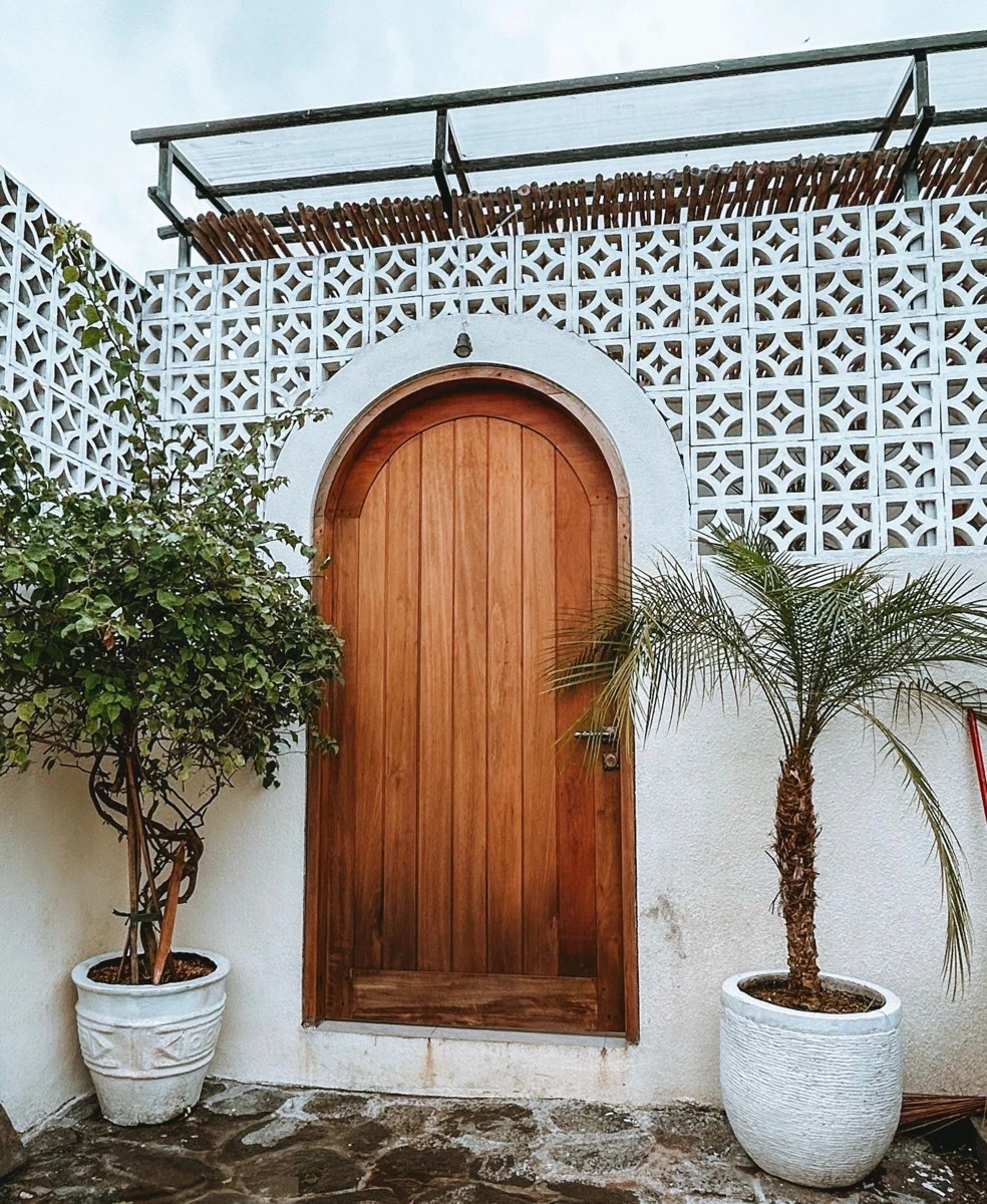 🌴 2BR Beachside Villa for Rent – Sanur