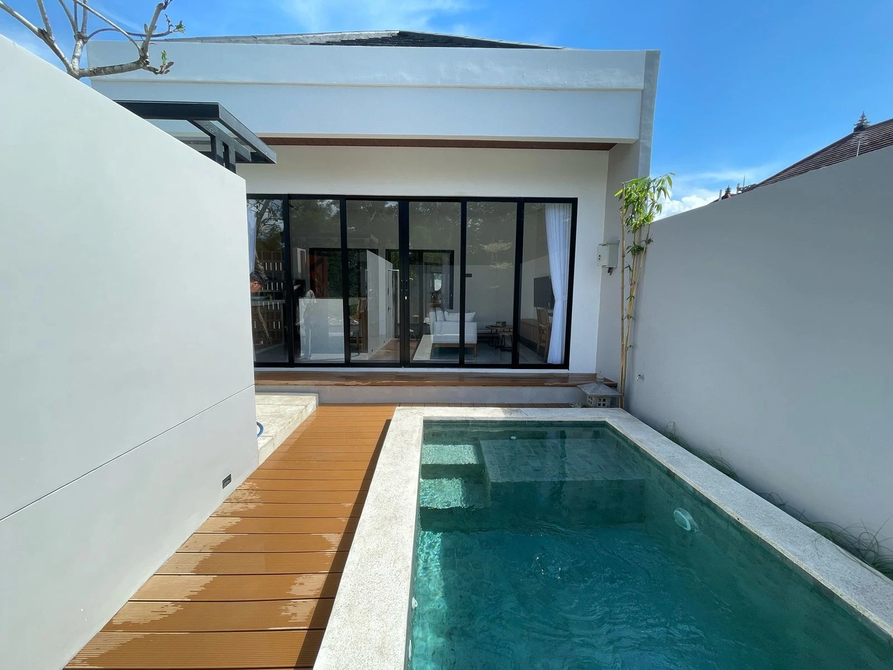Brand-New Freehold Villas - Only 4 Units