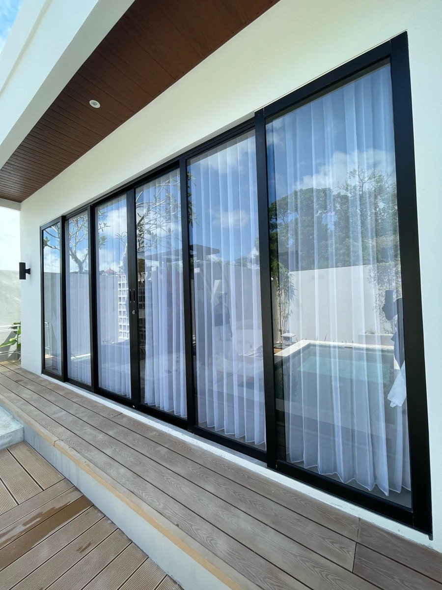 Brand-New Freehold Villas - Only 4 Units