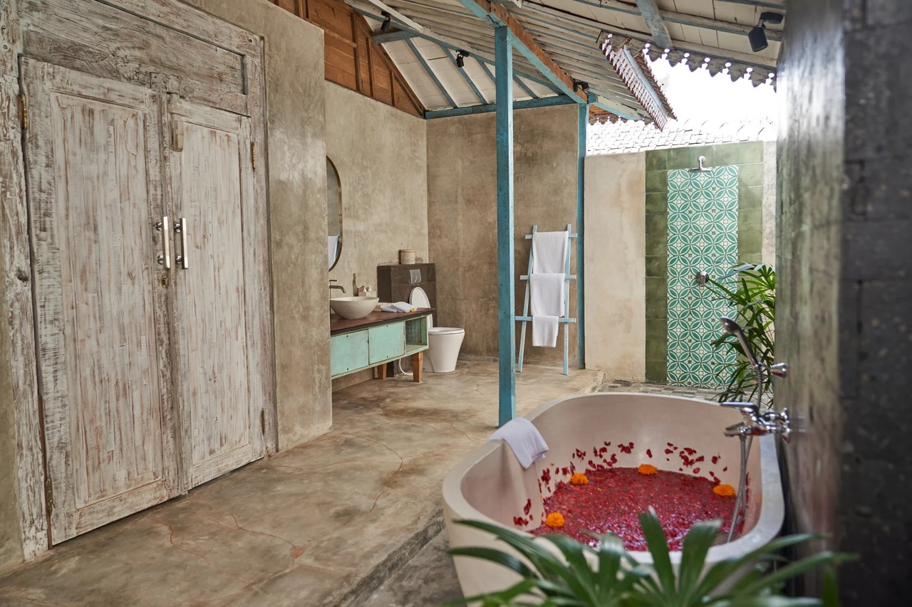 Spacious 1BR Garden Villa w/ Pool