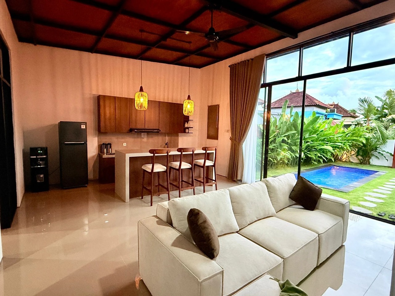 Stunning villa for Rent in cemagi