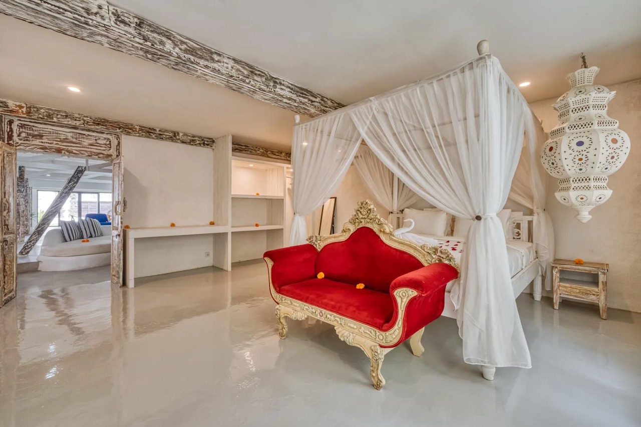 MODERN–TROPICAL 4BR VILLA | LEASEHOLD 