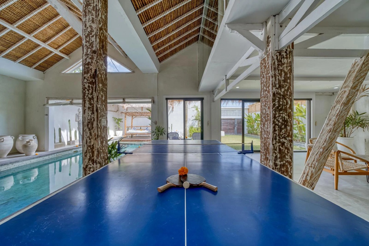 MODERN–TROPICAL 4BR VILLA | LEASEHOLD 