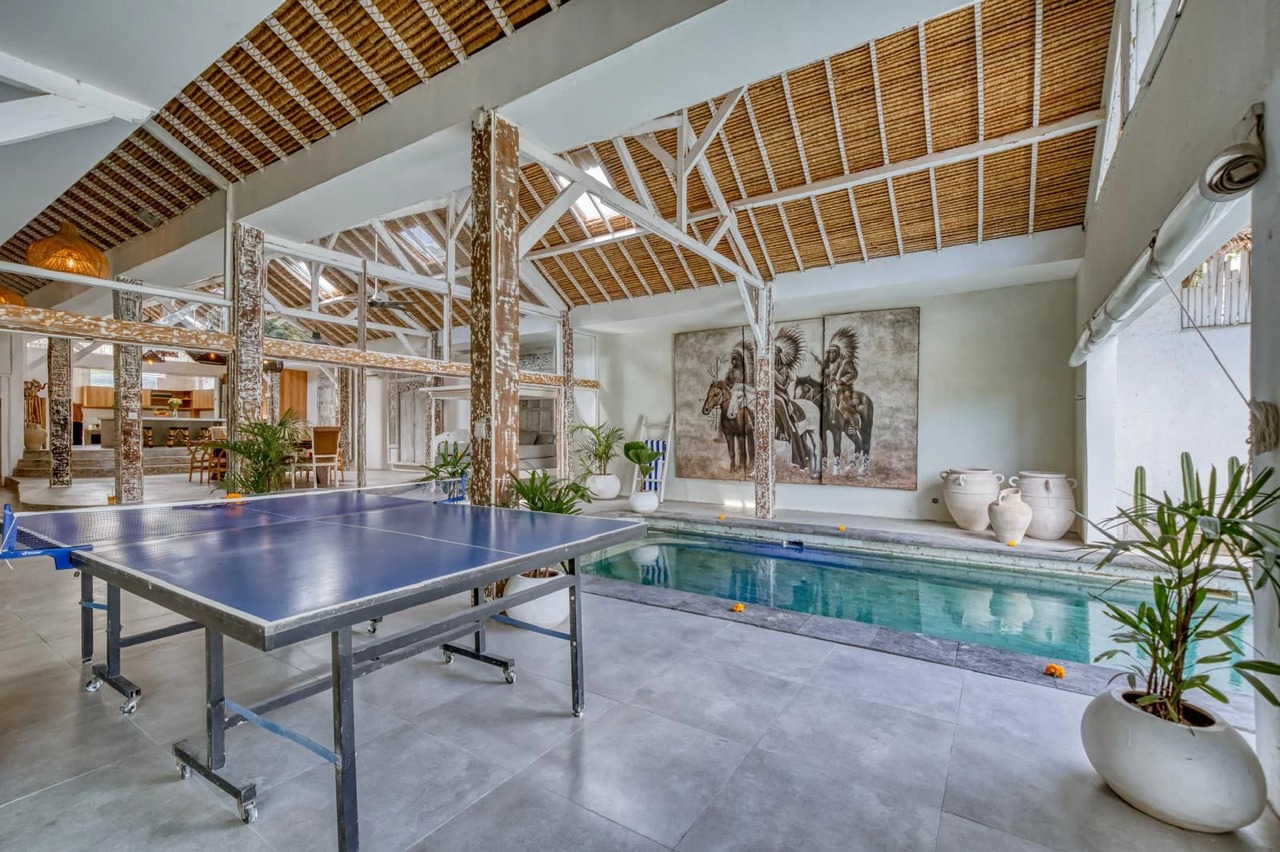 MODERN–TROPICAL 4BR VILLA | LEASEHOLD 