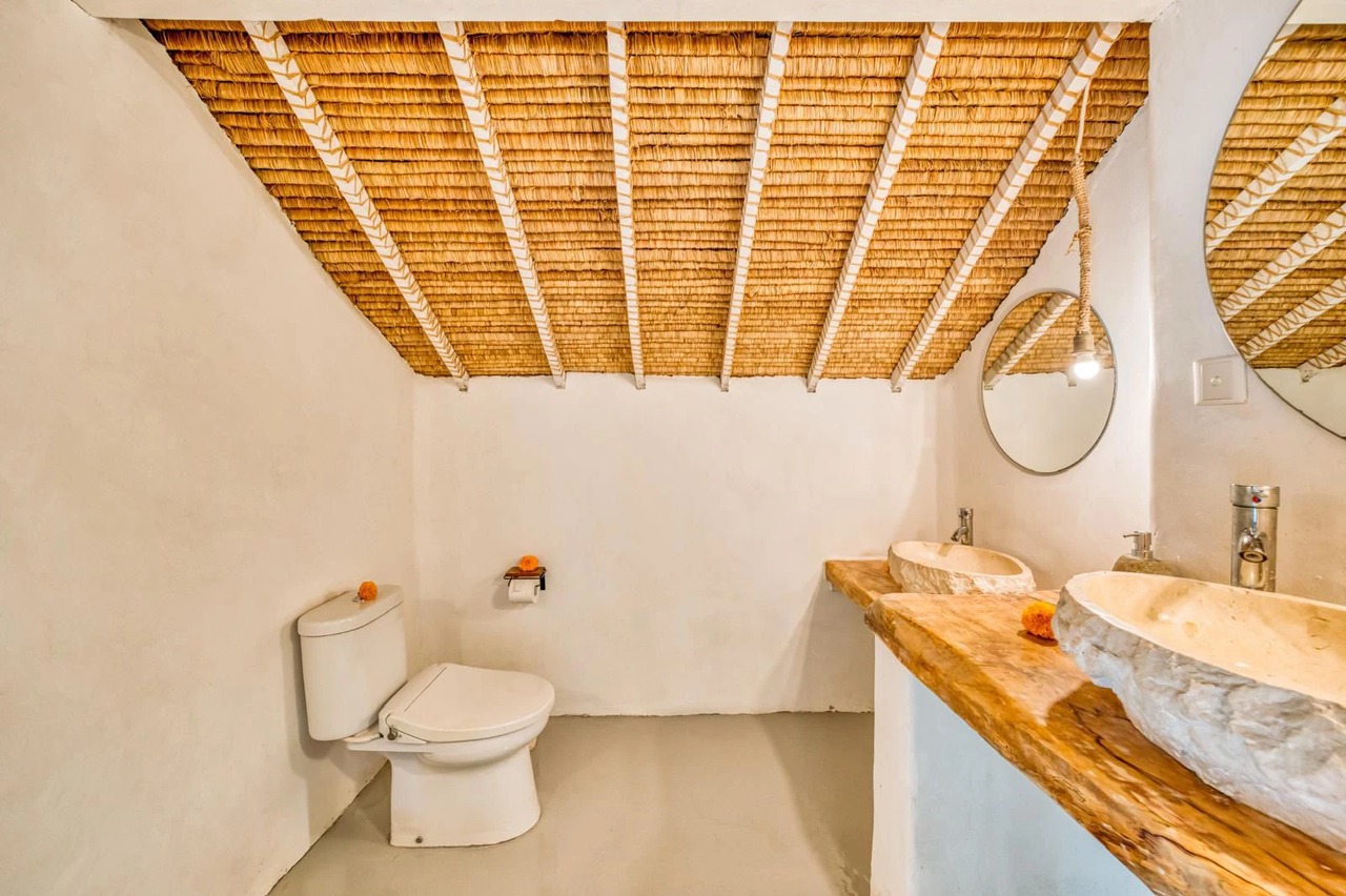 MODERN–TROPICAL 4BR VILLA | LEASEHOLD 