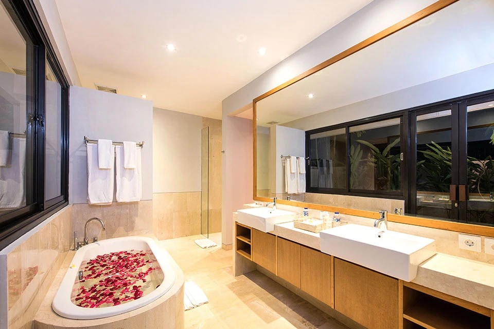 4 BEDROOM VILLA FOR SALE IN ULUWATU