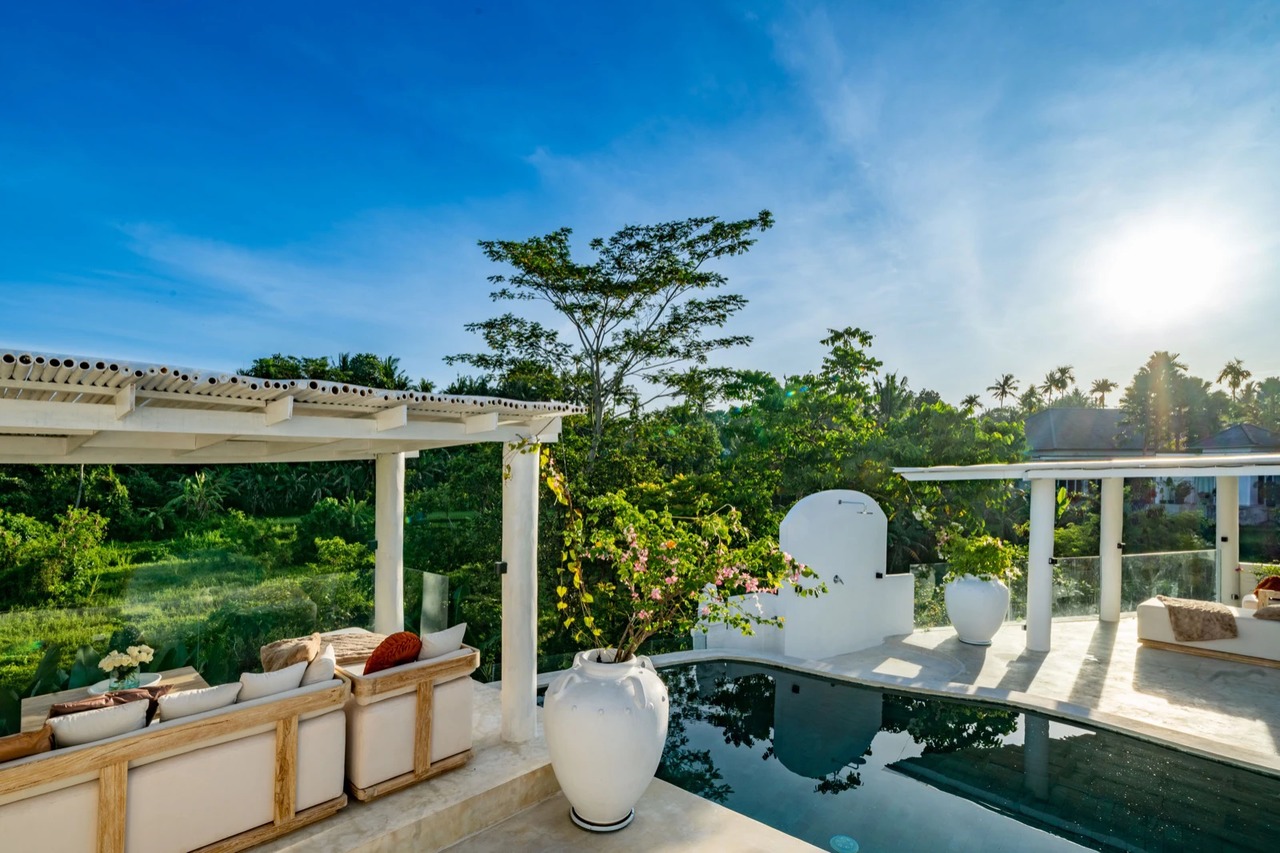 Luxury 3BR Villa w/ Jungle & Rice Field 