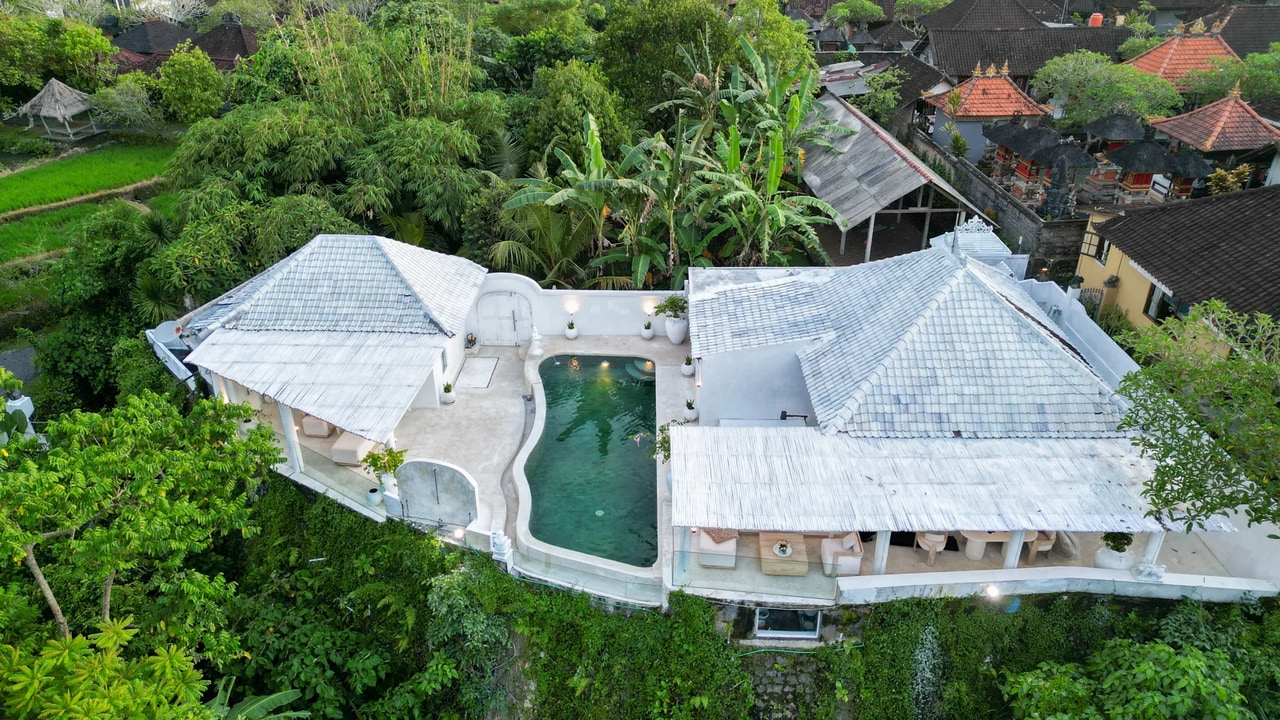 Luxury 3BR Villa w/ Jungle & Rice Field 